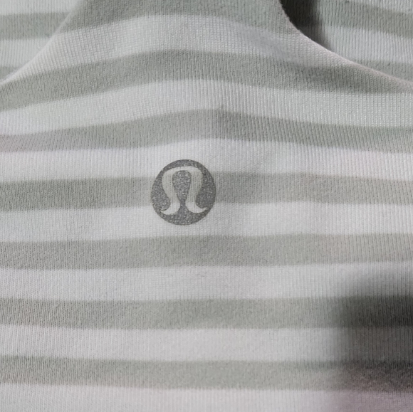 Lululemon Cross My Heart Tank Silver Spoon White Narrow Bold Multi Stripe - Picture 6 of 11